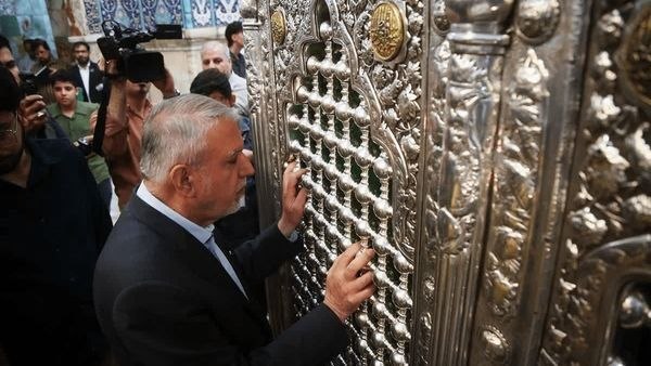 اخبار قم: تأکید نماینده آیت‌الله سیستانی بر هوشیاری مقابل توطئه‌های تفرقه‌افکنانه دشمن 🔹️نماینده آیت‌الله سیستانی: مسلمانان باید ب