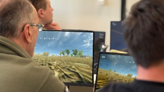 Учителей из Мурманской области отправили на курсы по управлению беспилотникамиПрограмма для педагогов по управлению дронами открылась в Мурманске. Она продлится до 21 марта, говорится на сайте правительства города, заметили журналисты 7x7.Участие в програм