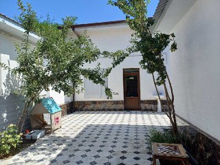 4-room apartment, 240 m² for sale