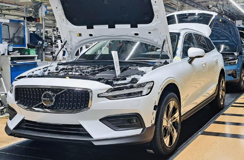 Volvo откажется от универсалов V60 Cross Country