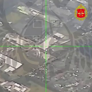 🇷🇺🇺🇦️ - מזל"ט רוסי המונע בסילון Geran-4 פוגע במחסן לוגיסטי בברובארי, מחוז קייב.