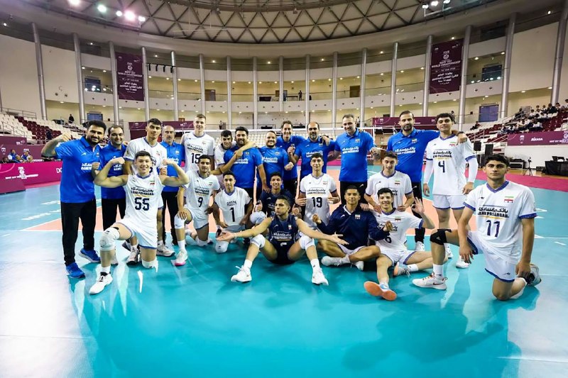 دنیای توپ و تور: 🏐 شروع خوب نوجوانان ملی پوش در مسابقات جهانی دوحه ؛ جمعه تکرار فینال آسیا شاگردان آرش صادقیانی در گام نخست خود در رقابت