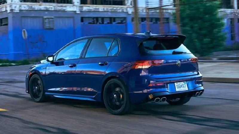 Спрос на VW Golf R с «механикой» взлетел почти в пять раз 2
