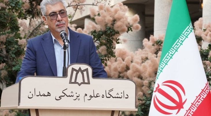 عصر همدان: 🔴پزشکی مدرن بدون اخلاق انسانی، ناقص است🔹سرپرست دانشگاه علومپزشکی همدان با بیان اینکه ورود هوش مصنوعی و رباتیک به درمان،