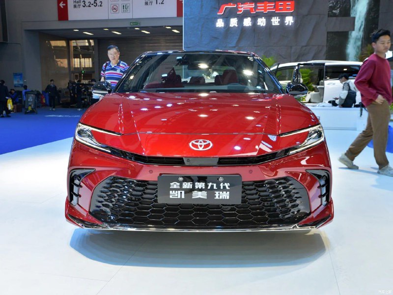 Продажи новейшей Toyota Camry стартуют 6 марта