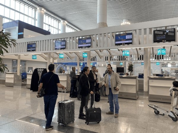 دولت بهار: 🔴 سفر هوایی عتبات متوقف شد«کاروان هوایی نداریم» این پاسخ دفاتر زیارتی به زائرانی است که می‌خواهند در شهریور با هواپیما ر