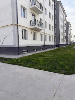 3x3x5 kvartira sotiladi. 104 kv.m