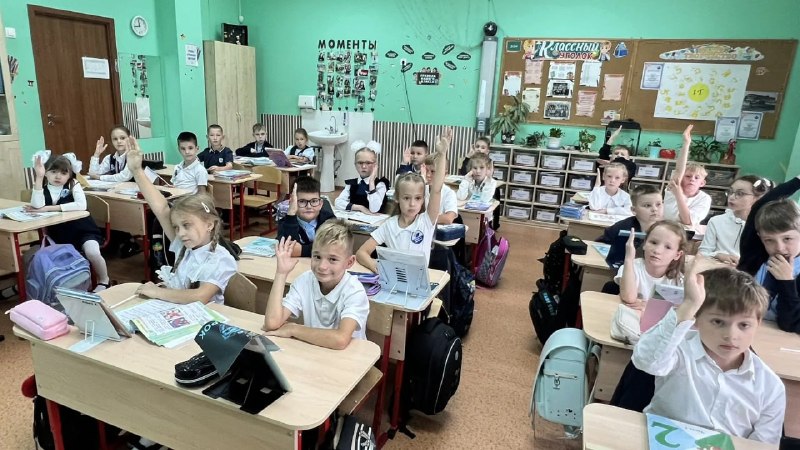 Цифровой старт: в школе Долгопрудного прошёл «Киберурок»Ребята из школы №16 погрузились в мир IT.