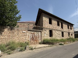 Uy srochno sotiladi