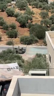 דחוף: צבא הכיבוש מסתער על הכפר בית פוריק, מזרחית לשכם.