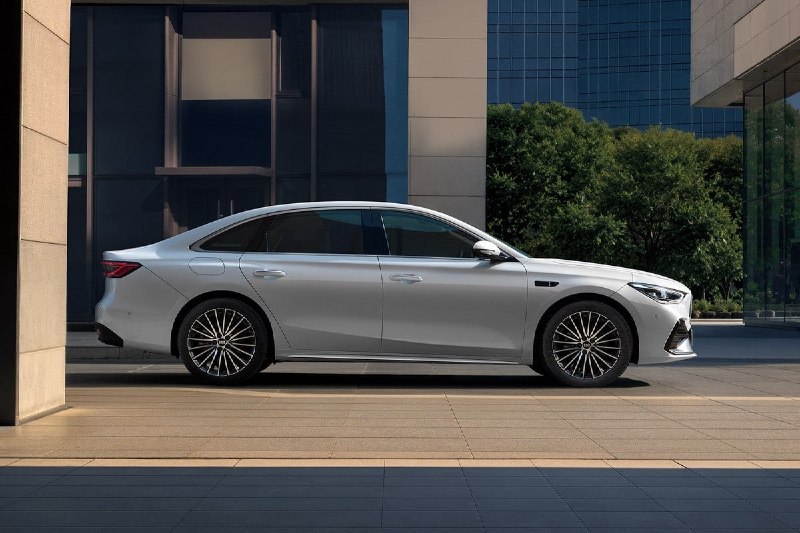 Geely открыла приём заказов на новый Galaxy Starshine 7 6