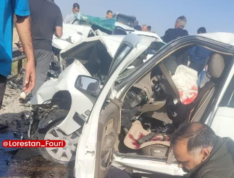 لرستان فوری: تصادف رانندگی در لرستان یک کشته و چهار مصدوم بر جا گذاشترئیس پلیس راه لرستان اعلام کرد:🔹یک فقره تصادف دلخراش رانندگی در