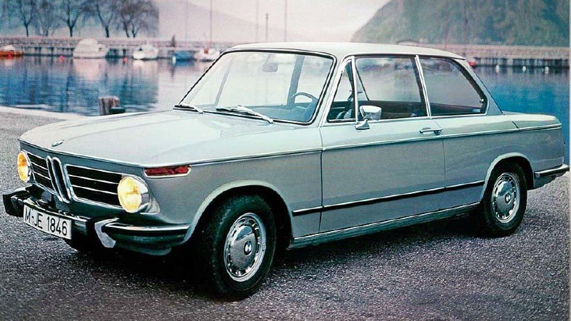 Культовый BMW 2002 вернулся с карбоном и духом 60-х 5
