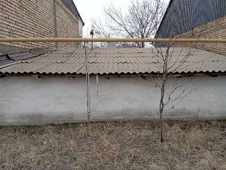 Продаю дом, 3 сотки, ор-р Сельхоз институт вдоль дороги, первая линия