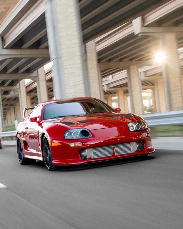 Toyota Supra 2