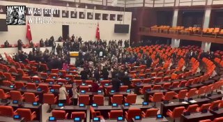 ️🇹🇷🇹🇷 הפרלמנט הטורקי אישר את הצעת החוק ההיסטורית שתספק חנינה חלקית לחברי ה-PKK, תתחיל בפירוק הרשמי ופיר…