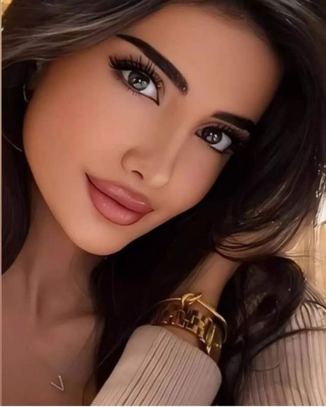 ♡عـشـ ᬸ💞ـق ابــ ᬸᮀ💞ـدی: دلــتــنــڪَے واژه‌‌اے بــیــ‌مــعــنــاســـت وقــتــے تـــو در لــحــظــہ‌هايـم نــفـــس مــیــ‌ڪشــیــو از دور بــہ مـ