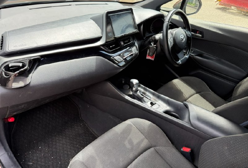 Toyota C-Hr 2016 фото 4