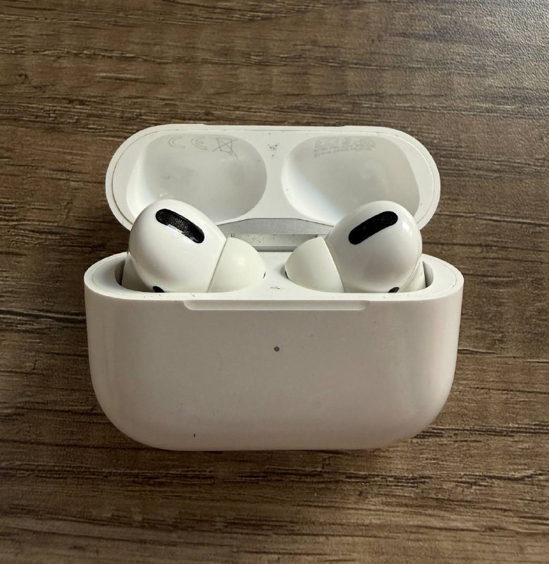 Наушники Airpods Pro (gen 1) — фото 1