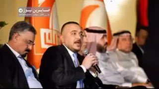 בסרטון המסתובב: חבר פרלמנט ומנהיג מפלגת תקדאם, בשאר אל-עמג', מסית לכתות בכינוס שבטי באנבר