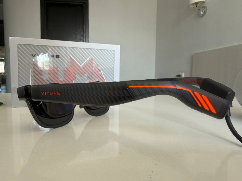 Продаю очки Viture Luma Ultra XR/AR, 52 fov, 1200p, 6DoF. — фото 1