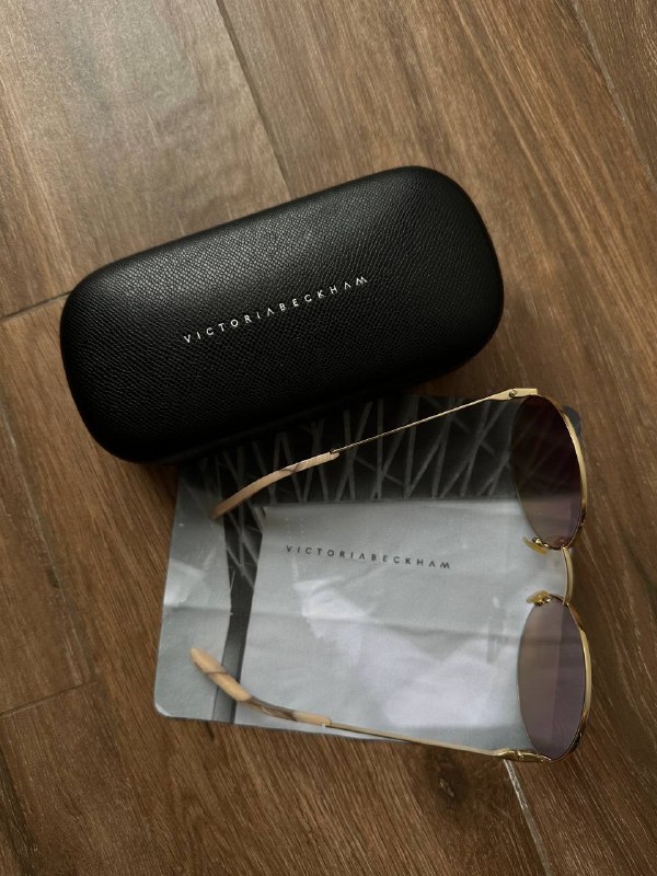 Солнцезащитные очки — фото 1