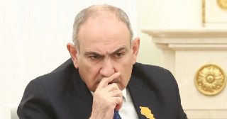 Членство Еревана в ОДКБ и выборы в Армении Кремль не интересуют — интересует другое. Путин предъявлял Пашиняну инфраструктурные претензииОтчитываясь о визите на этот раз Пашинян не постил традиционного рилса с пальцеобразным сердечком. Вместо него — 20-мин