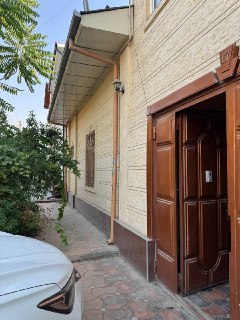 Toshkent shaxar Rakat mahalla Al Fargoniy kochasida uyimiza sotiladi