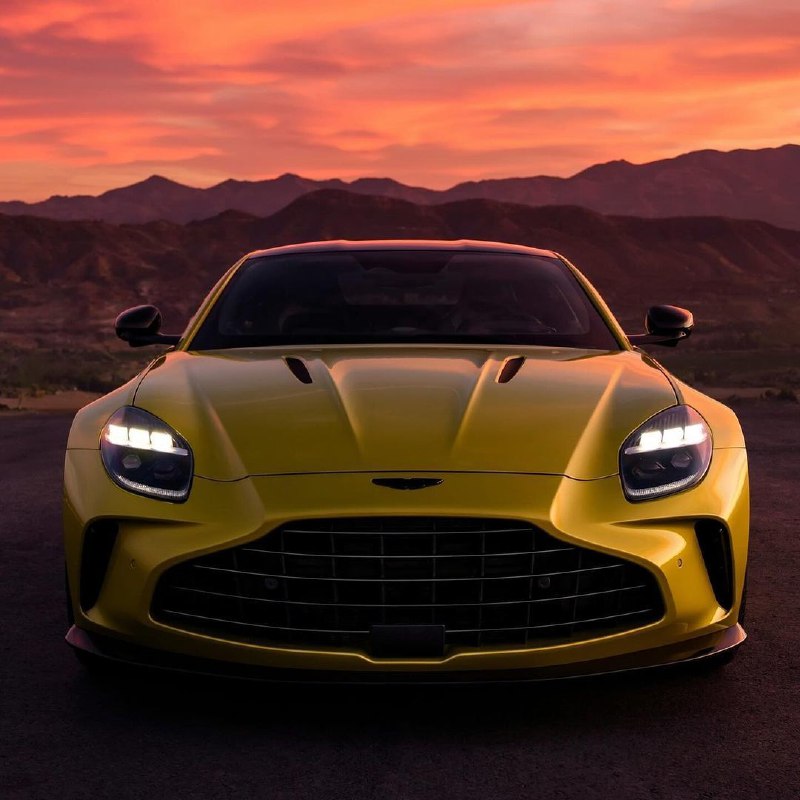 2025 Aston Martin Vantage655 л.с. Twin Turbo V8. 0-100 км/ч за 3.4 секунды. Макс