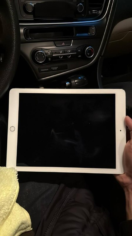Срочно‼️IPAD air 2 32 Gb ….200 💰лари в хорошем состоянии, батарея держится хорошо, без поврежде — фото 1
