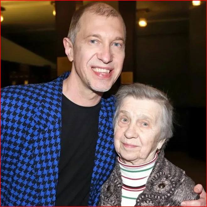 90-летняя мама Сергея Соседова рассказала, что произошло с сыном.