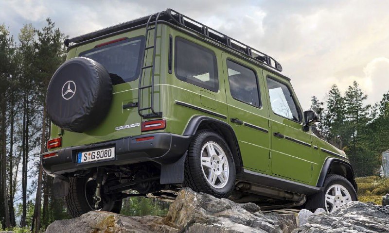 Новый Mercedes-Benz G-класса получил ретроверсию 4