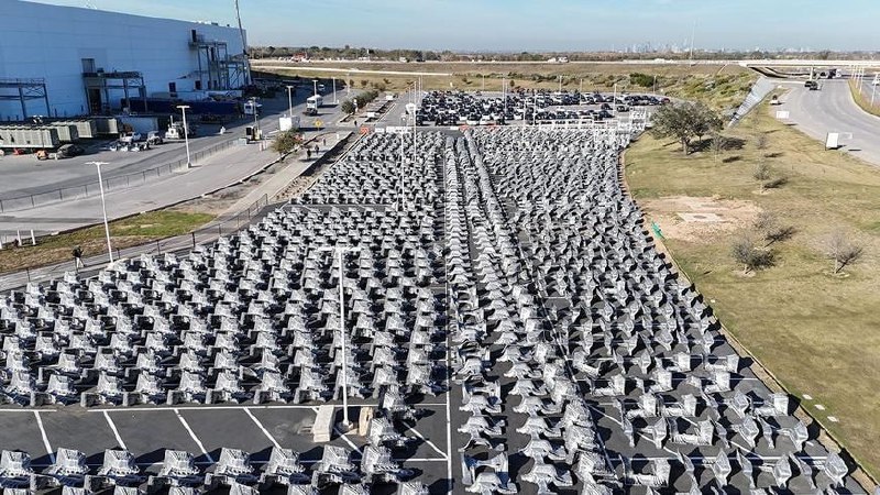 Tesla приостановила производство пикапа Cybertruck 3