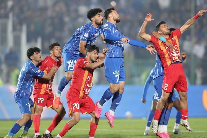 آنتی لنگی🔥: هم استقلال هم فولاد ۵ بازیه که نباختن... فولاد تو ۵ بازی آخرش ۳ برد و ۲ مساوی داشته و استقلال هم که هر ۵ بازی آخر خودش ر