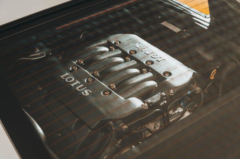Lotus Esprit S1 возвращается с 400-сильным мотором 3