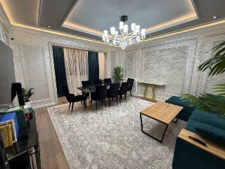 Own apartment 4/8/9 for sale near Oybek metro station.