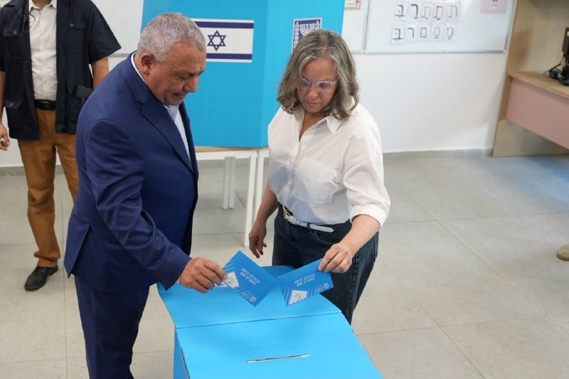 דפנה ליאל