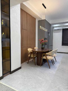 ЖК Kamron Palace
Финансовый институт
Ц-5
3/3/10, кирпич
90 м²