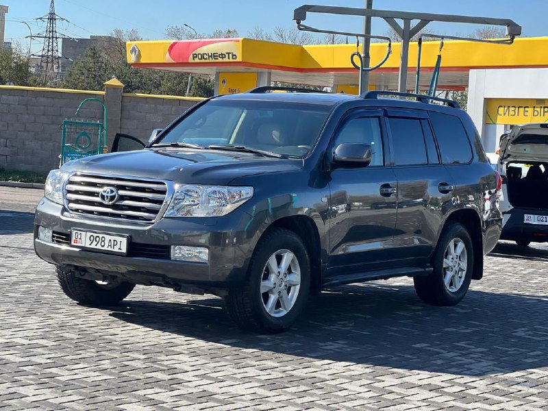 Toyota Land Cruiser 200 2008