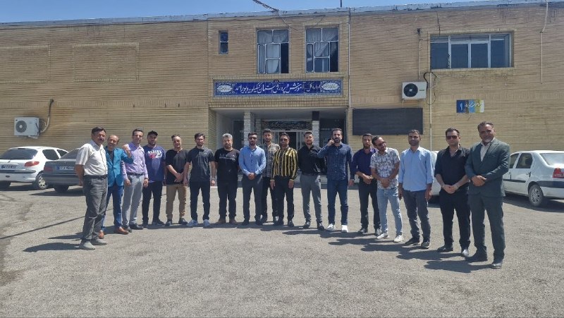 DorrTV شبکه جهانی دُرّ تی وی: 🚨 🤩 تجمع اعتراضی فرهنگیان بازنشسته در یاسوج؛ حمایت از همکاران راهی تهرانبر اساس گزارش ارسالی، جمعی از فرهنگیان بازنشسته