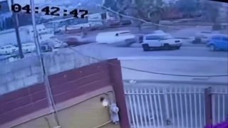 🇮🇹 A man (according to some reports, a migrant) in #Italy trashes a post office and threatens employees because he refused to wait his turn and wanted to be served first. If you wanted a fast‑track, you should've tried the express lane, not a hostage drama..Follow us -> LiveLeak