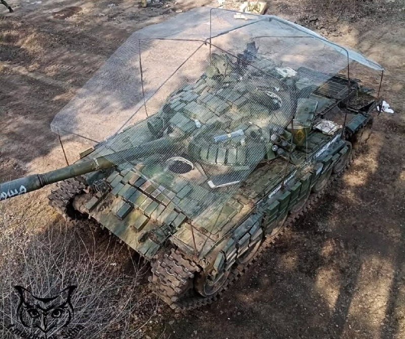 🇷🇺🇺🇦התקנת כלוב נגד מזל"טים על הטנק הרוסי T-72&33;
