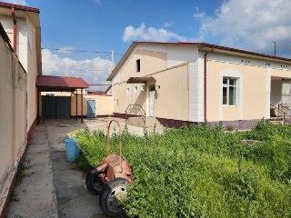 Xovli (участка) sotiladi 6 sotix 4 xona
Manzil: Bektemir