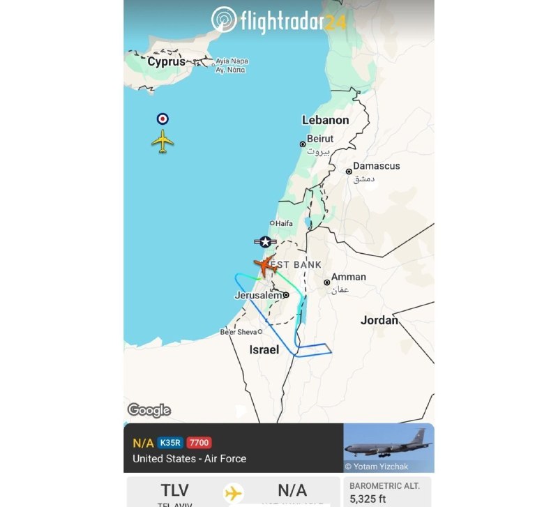 העברת קוד חירום על ידי מיכליות אמריקאיות מעל השטחים הכבושים מטוס תדלוק KC-135 של חיל האוויר האמריקאי שידר א…