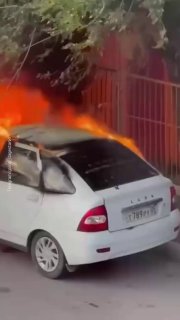תלמידת בית ספר הצילה ילד בן 6 על ידי משיכתו ממכונית בוערת בדאגסטן. פעולת החילוץ התרחשה בחסוויורט. מרים אקאב…