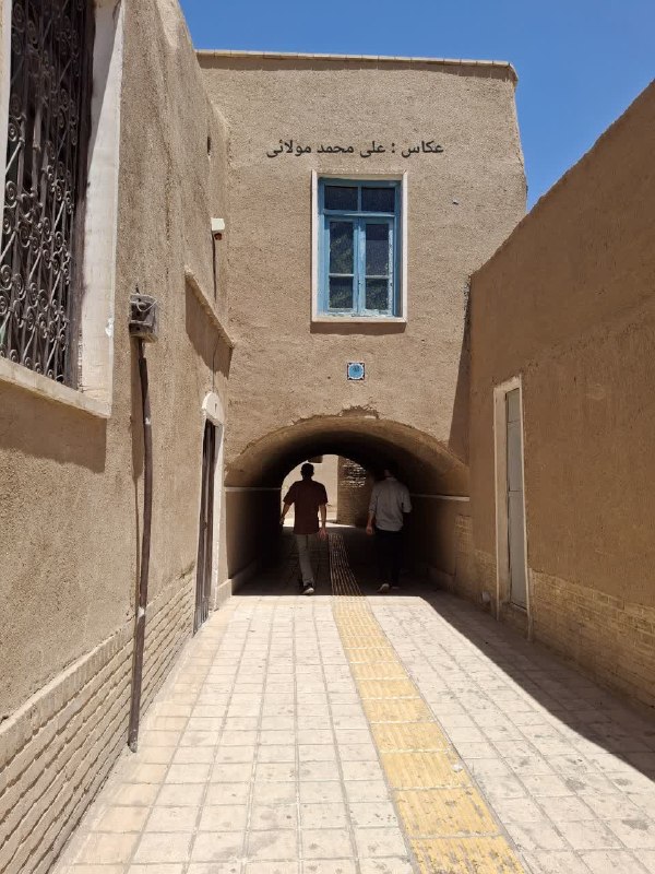 اخبار شهری سمنان: .ساباط زیبا و تاریخی شهر سمناندر گذر تاریخی پنجره کبودکه به همت شهرداری سمنان مرمت و تعمیر شده است.عکاس : علی محمد مولائ