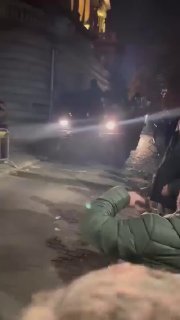 המשטרה הסרבית נסוגה ממרכז בלגרד לאחר שמפלגת השלטון של אלכסנדר ווצ'יץ' איבדה את השלטון לרשימת הסטודנטים הנתמ…