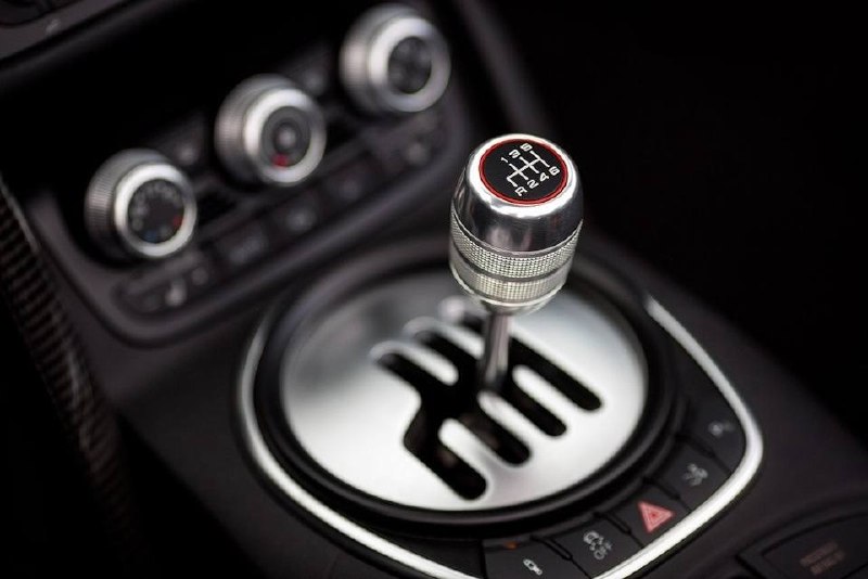 Toyota научит электромобили «глохнуть» как машины с ДВСToyota запатентовала сист