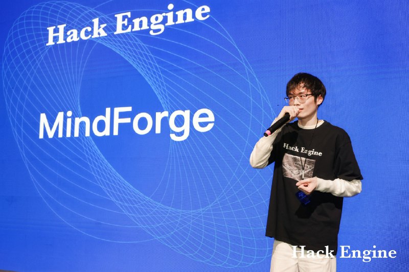 #AIHackathon 儿童绘本KidAiBook.com48小时hack已上线：1.中国古代寓言故事绘本化；2.儿童本人出镜，沉浸式阅读；3.情节可交互，教育意义更深刻；4.在线生成绘本：输入剧情自动切片，每个分镜提供4张图供选择，最终导出完整pdf（录屏版：