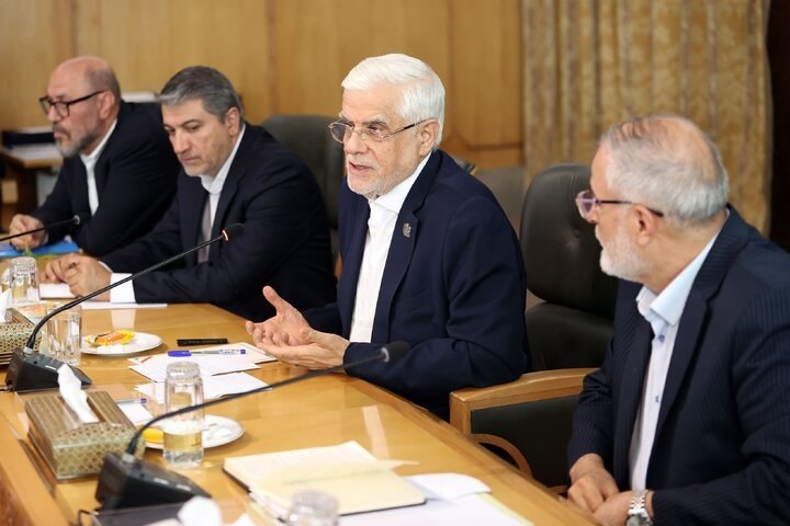 ایسنا ✔: عارف: برخلاف تلاش دشمن برای اختلافافکنی، حج و اربعین در یک راستا و مکمل یکدیگرندمعاون اول رئیسجمهور: 🔹️اربعین یک اجتما
